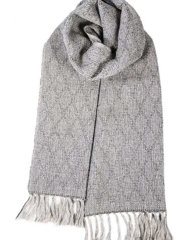 Bufanda de alpaca tejida a mano en telar